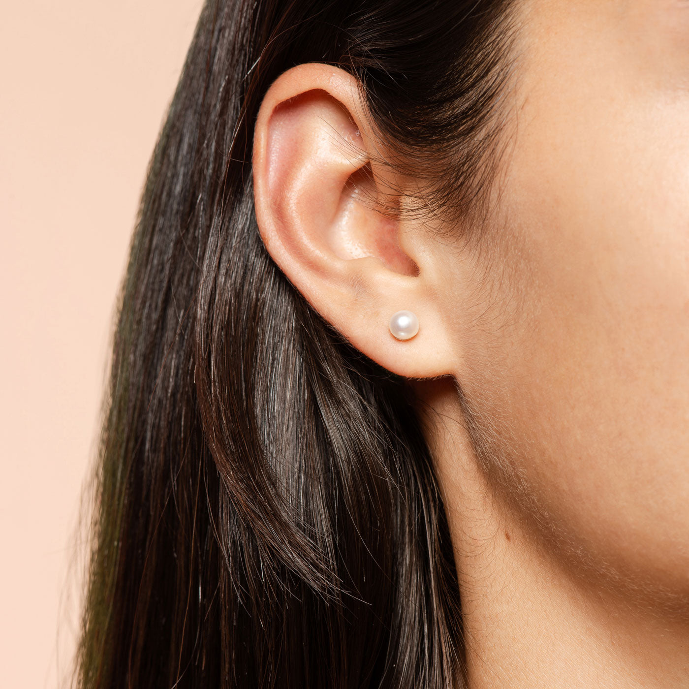 Essential Pearl Earrings