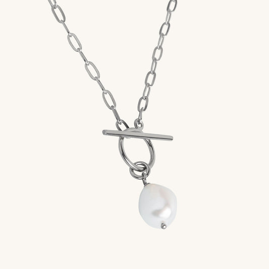 Pearl Loop Necklace